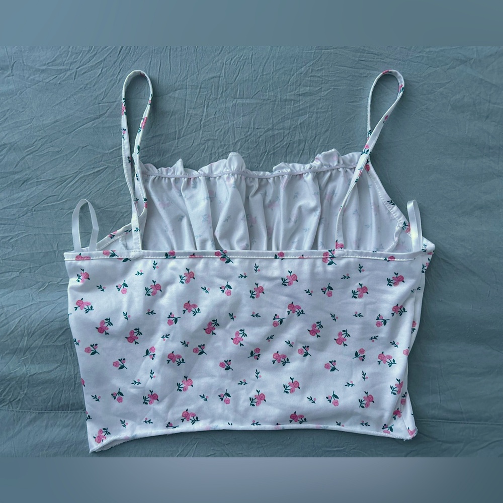 Dainty floral crop tank. Worn once.  Size: US medium but fits like a small. - Picture 2 of 2